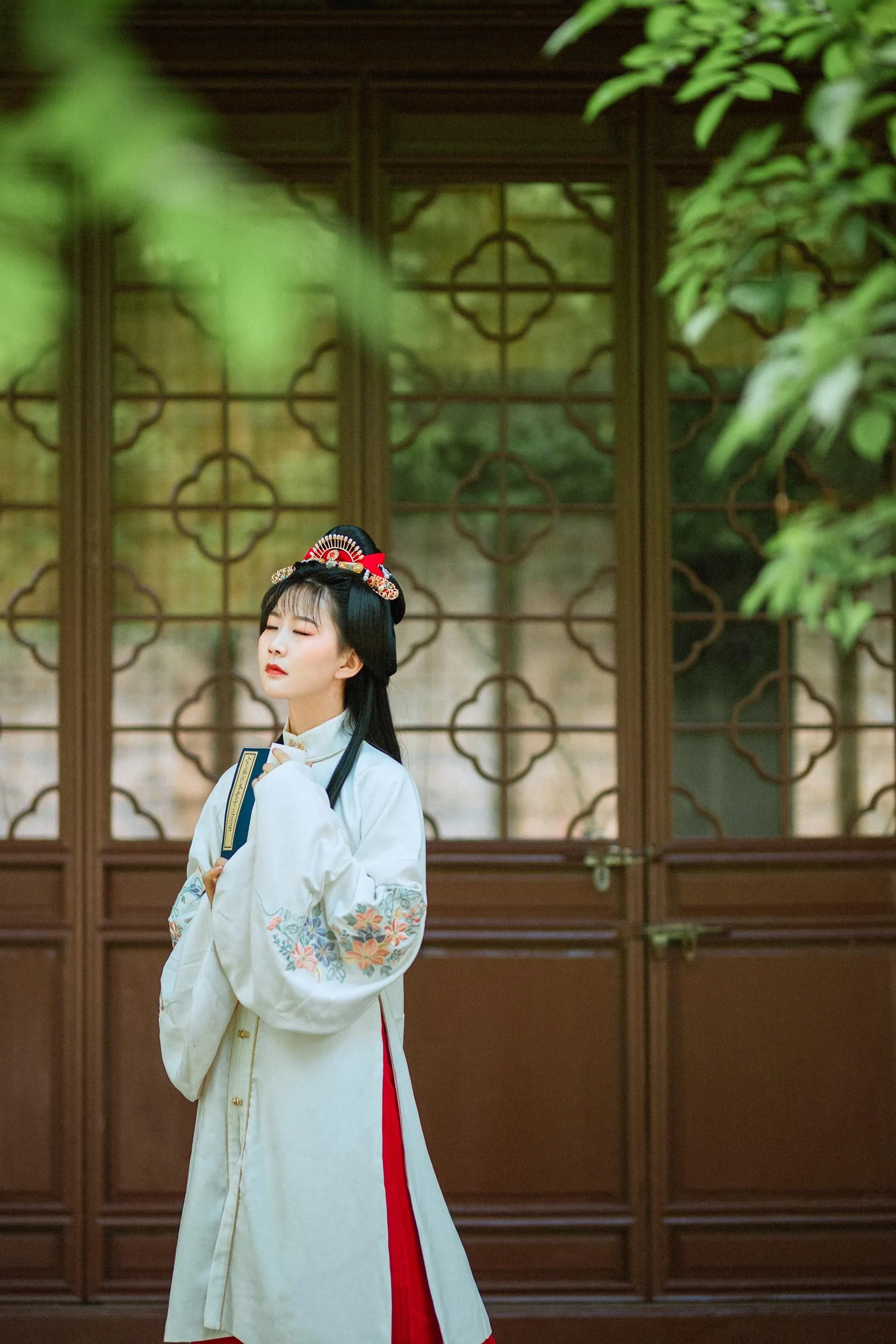 [YITUYU艺图语]2021.09.04 绿意 兔小白 [26P]插图2